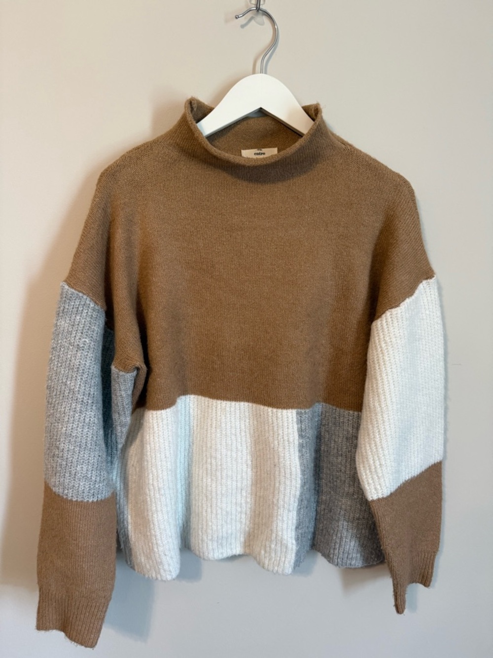 entro Colorblock Mock Neck Sweater in Brown, Cream & Gray